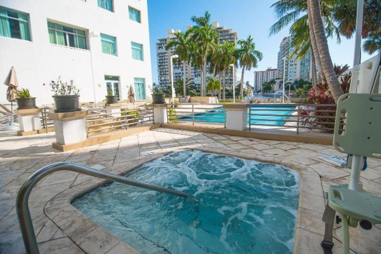 Waterview Condo- Spacious 2 Bedroom - Central - Steps To Beach Fort Lauderdale Eksteriør bilde